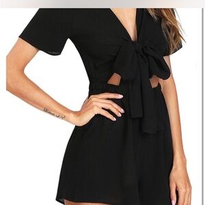 Black Tie-Front Romper‎ great summer staple small